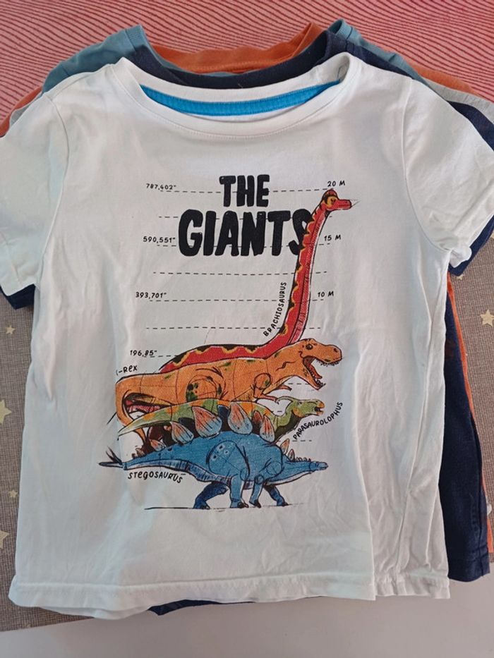 Lot de 5 tee shirt dinausores - photo numéro 2