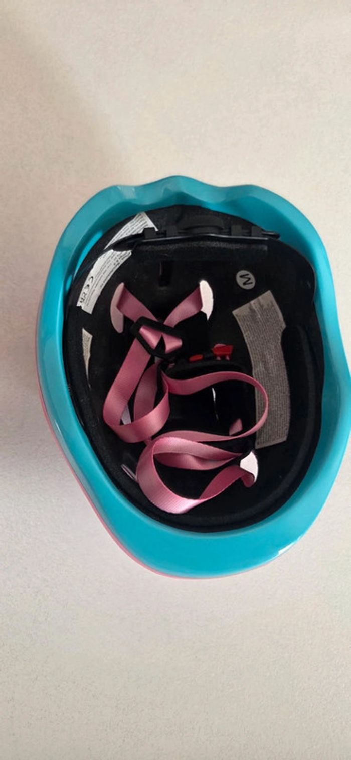 Rollers + casque + kit de protection - photo numéro 5