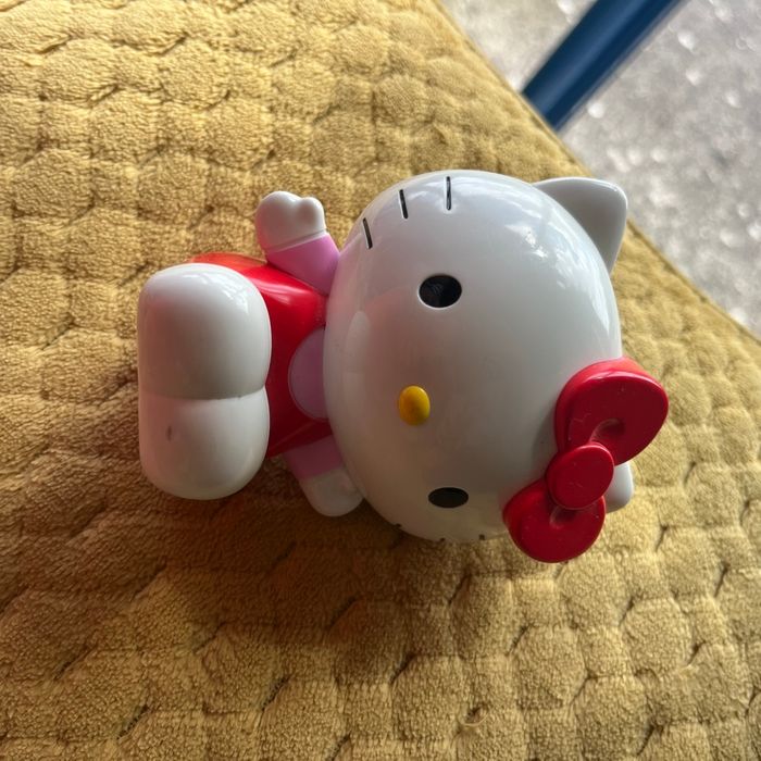 Figurine hello kitty