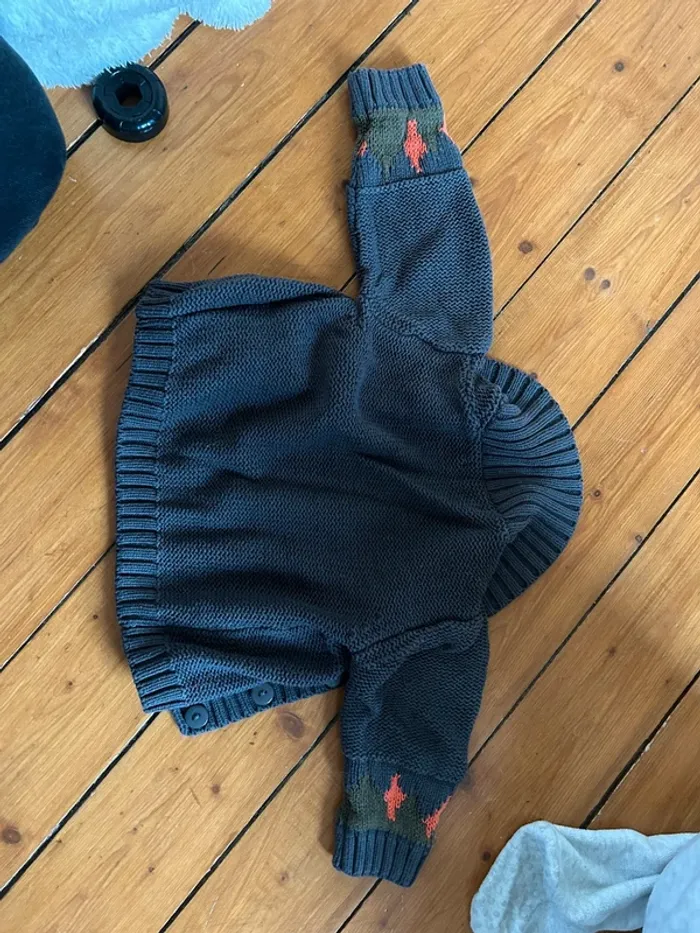 Gilet col 9 mois - photo numéro 3
