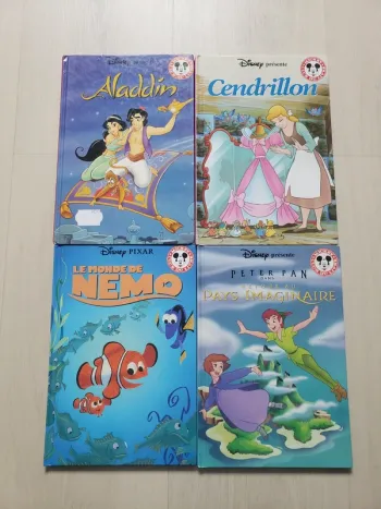 Lot 4 livres Disney