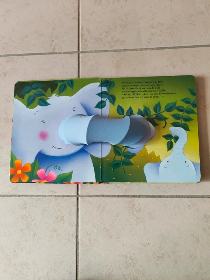 Livre Titouan l'éléphant aime tant sa maman
Sabine Minssieux - photo numéro 3