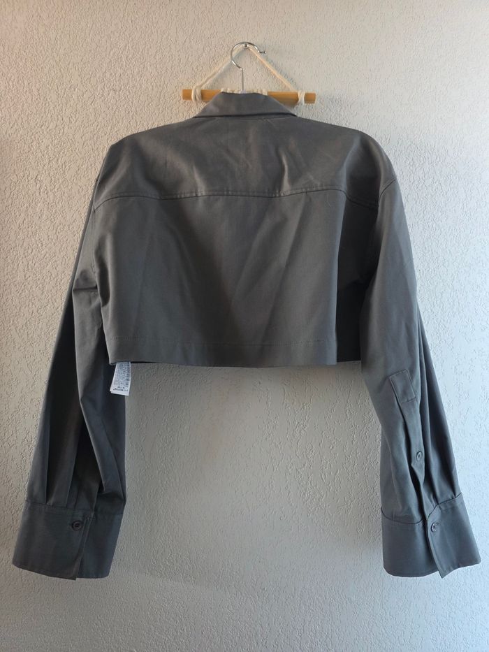 Jolie chemise/veste croptop grise neuve Zara taille xs - photo numéro 6