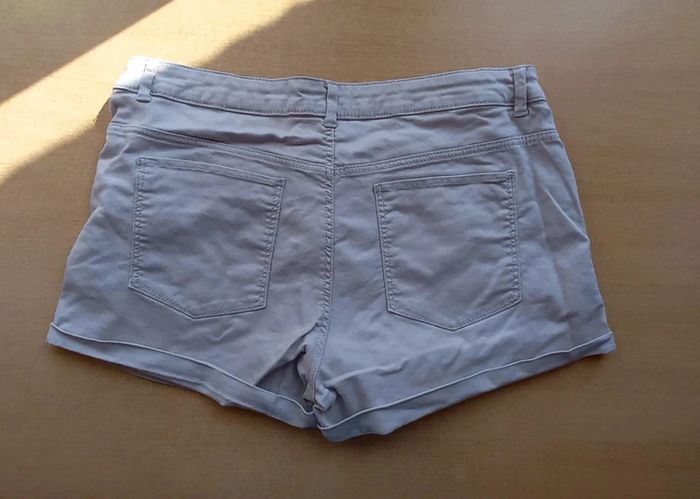 Short H&M beige 42 - photo numéro 2