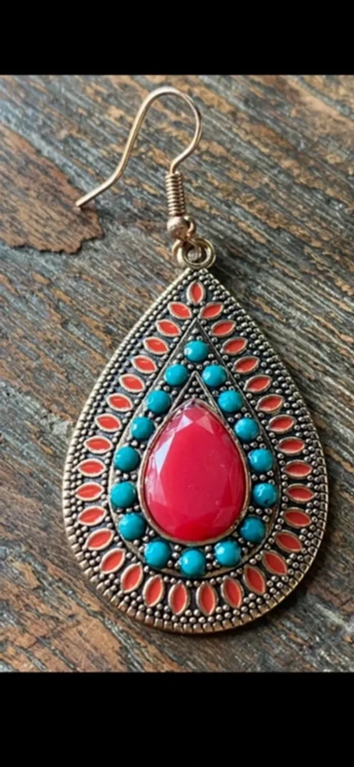 Magnifiques boucles d’oreilles avec pierres et turquoise - photo numéro 4