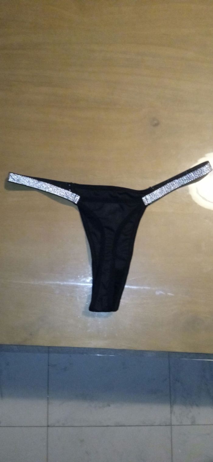 ensemble de soutien gorge sans armature noir et argenté attache devant - photo numéro 5