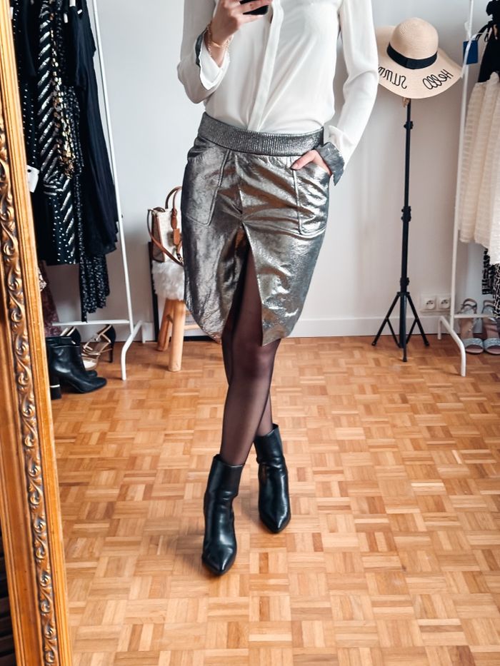 Jupe en cuir argenté Karl Lagerfeld taille 36 - photo numéro 5