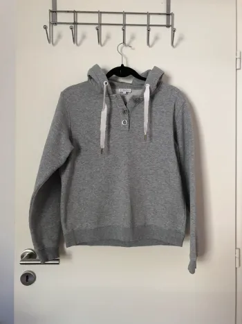 Sweat court à capuche gris comme neuf taille S Claudie Pierlot