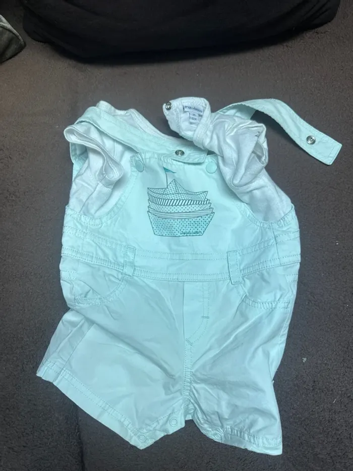 Lot vêtements bébé 0mois à 3 mois - photo numéro 2