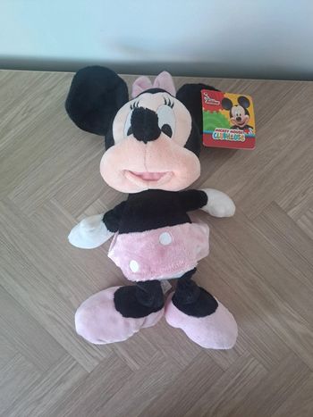 Jolie peluche Minnie Disney