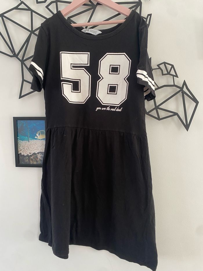 Robe noire HetM 10/12 ans - photo numéro 3