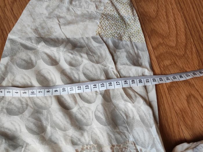 H&M robe motifs écailles en soie taille M - photo numéro 13