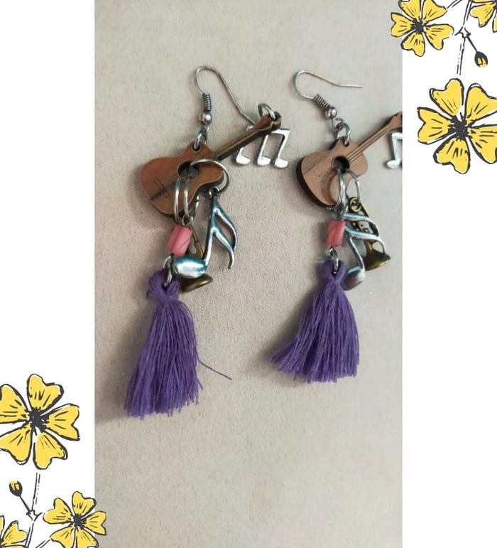 Boucles d’oreilles thème musique – guitare, notes & pompon violet – Collection Reflets de Lavande - photo numéro 5