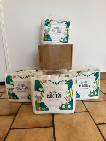 carton de couches les petits culottés taille 2