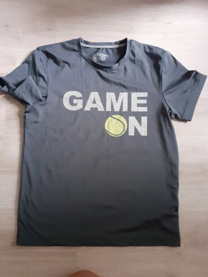 Tee shirt tennis