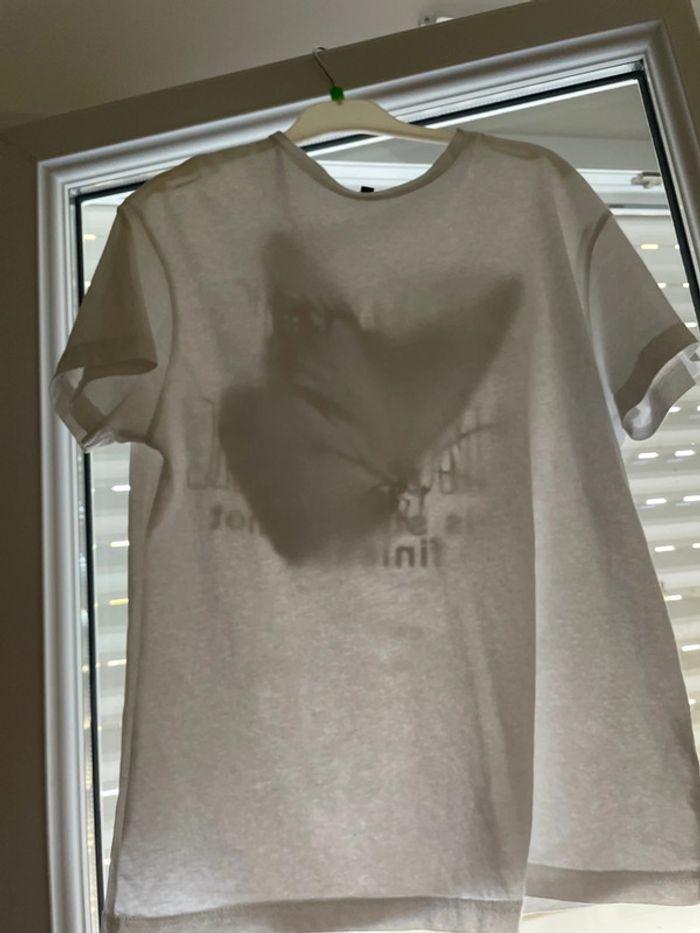 T-shirt blanc, papillon - photo numéro 2
