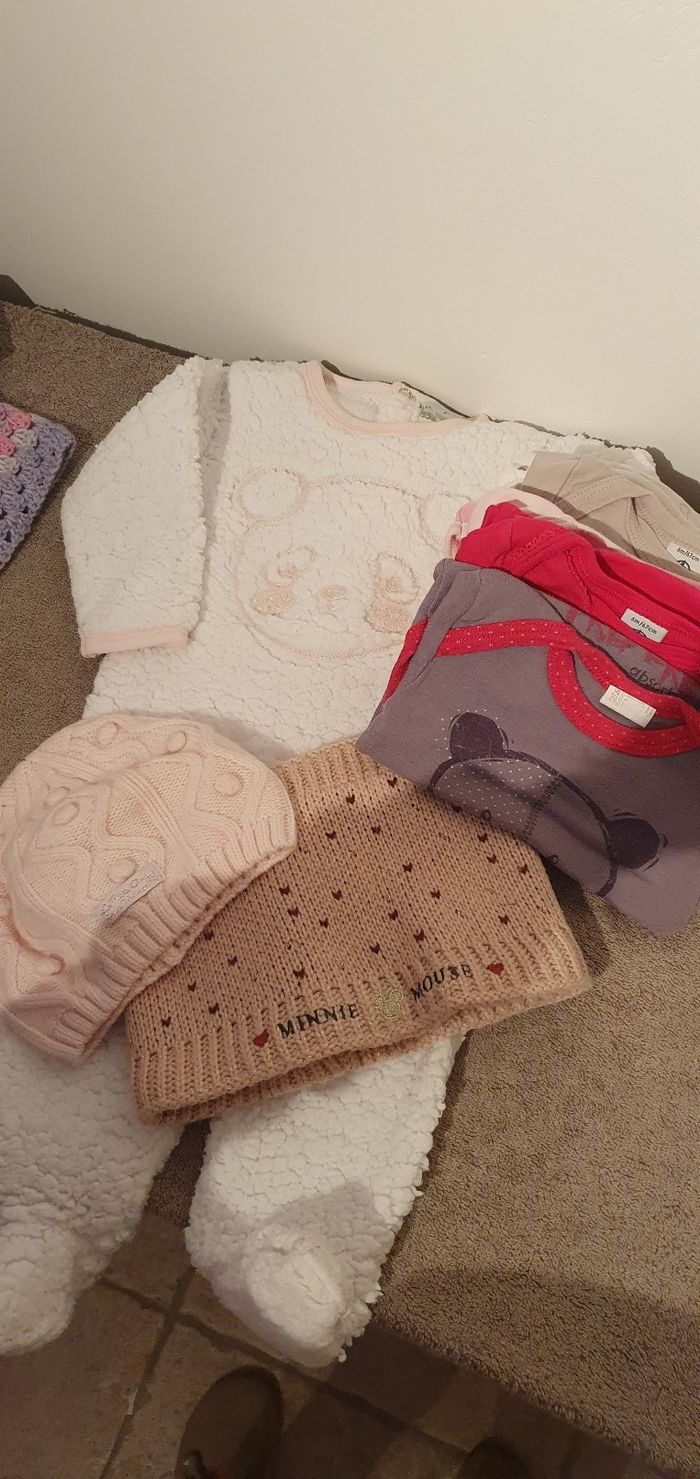 Lot vêtements filles 6 moi 31 pieces - photo numéro 7