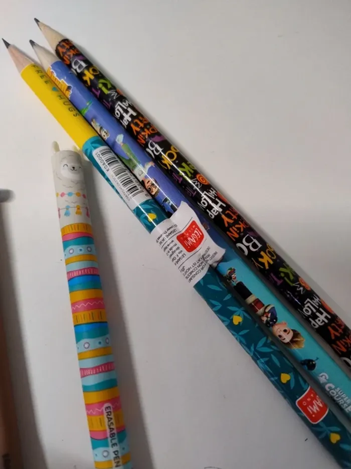 Trois stylos et un crayon Legami - photo numéro 5