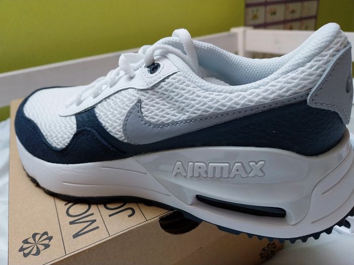 Baskets Nike air max neuves - photo numéro 7