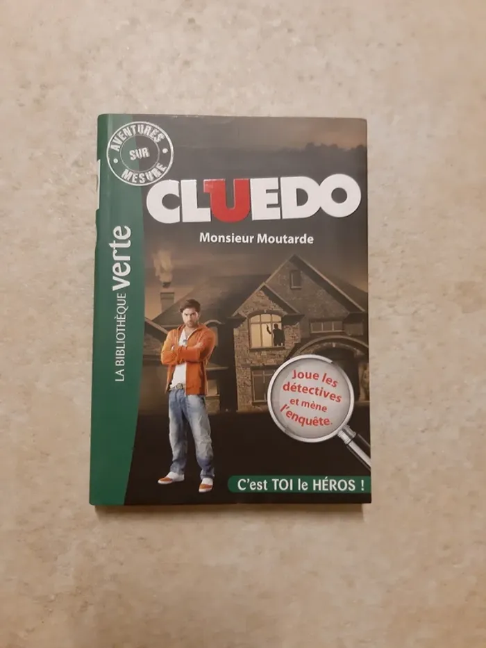 Livre Bibliothèque Verte Cluedo M. Moutarde