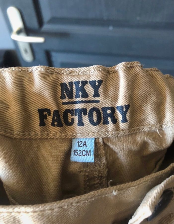 Pantalon beige garçon - photo numéro 3