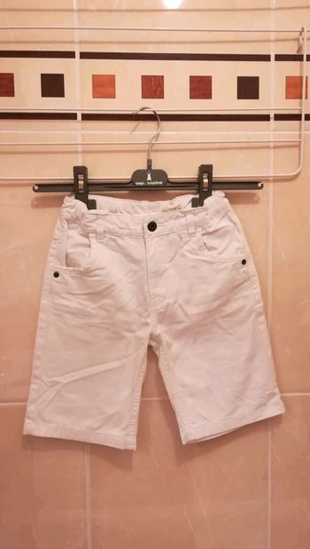 Bermuda blanc NEUF T8 ans - V92B
