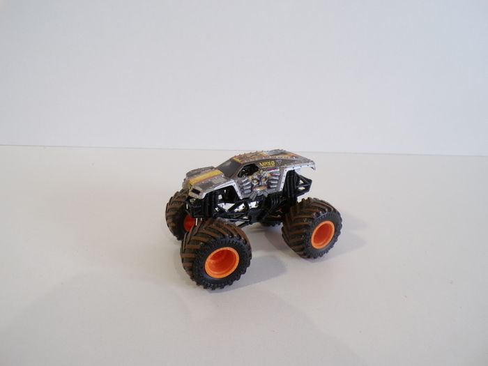 Monster trucks - Monster Jam - Max D (J14)