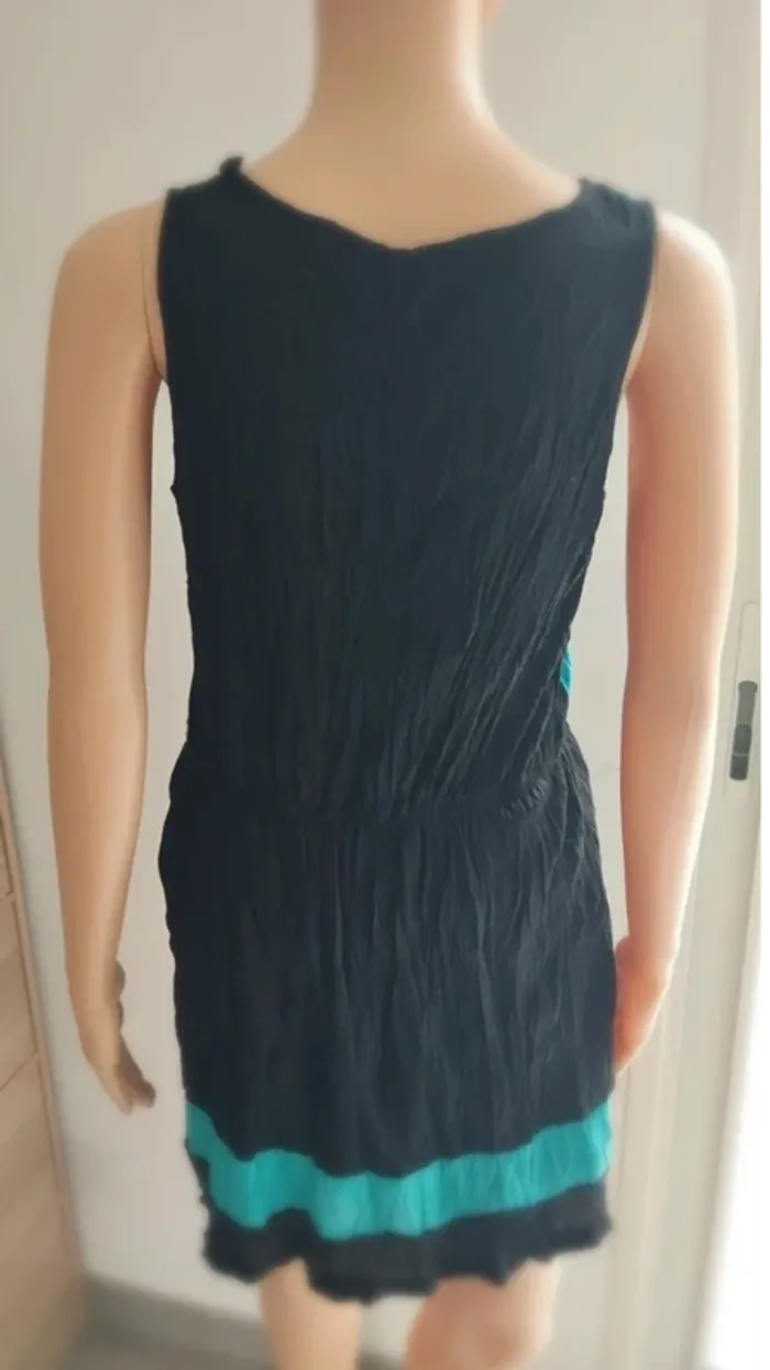Robe noire taille l/xl bandes rose et verte - photo numéro 10