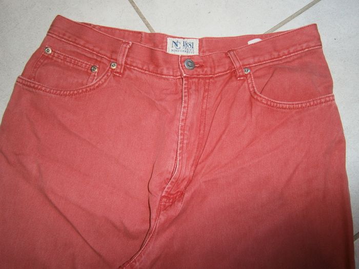 Jeans rouge 1881 NINO CERRUTI Taille 42 - photo numéro 2