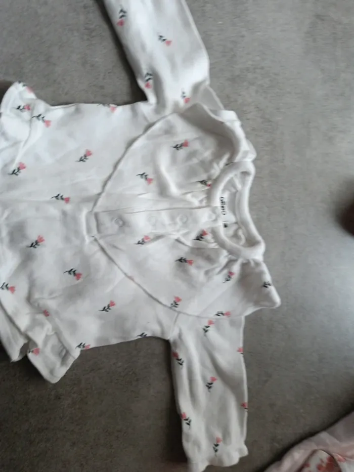 Body col chemise fleurs roses 3 mois Gémo - photo numéro 2