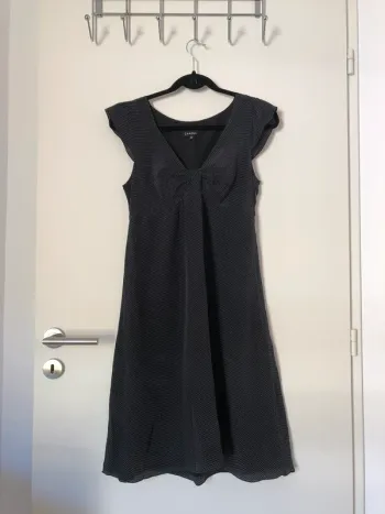 Robe en soie noire à pois Carroll taille 38