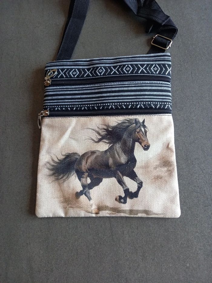 Pochette Bandoulière motif cheval - photo numéro 2