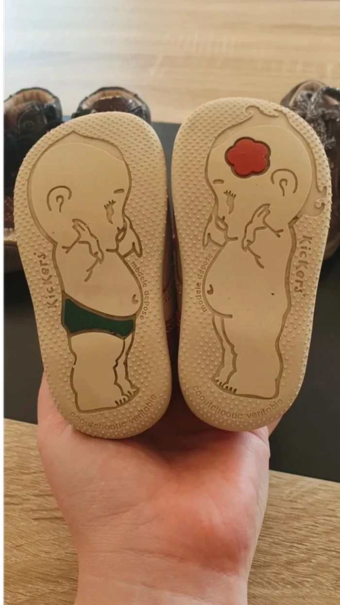 Lot de 3 chaussures pointure 20 - photo numéro 8