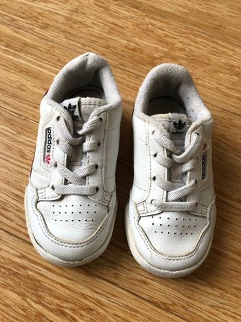 Baskets Adidas Continental - Taille 23