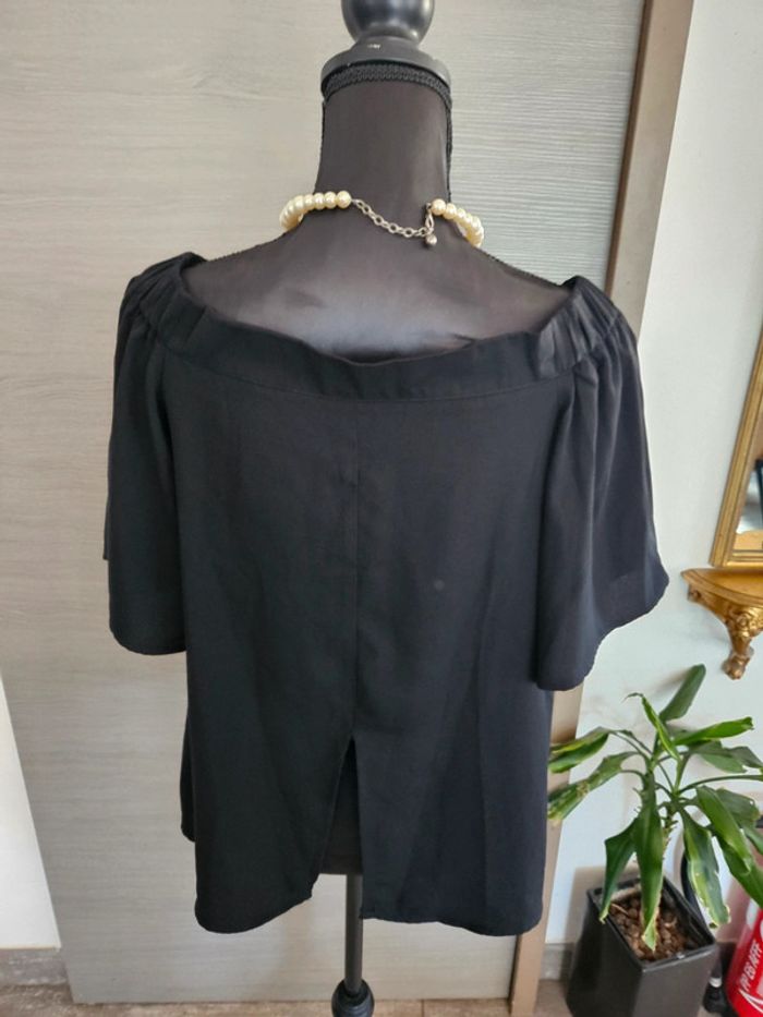 Haut noir - photo numéro 3