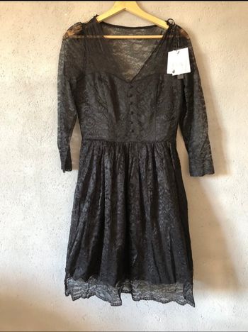 Robe en dentelle NafNaf taille 38