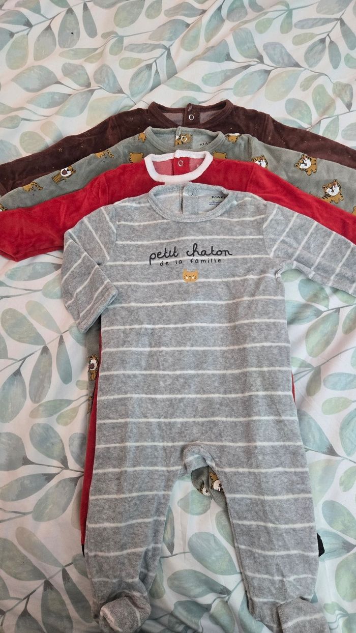 Lot vêtements garçon Hiver 12 mois - photo numéro 2