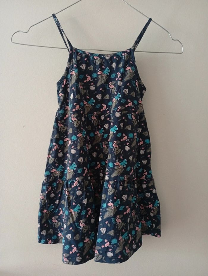 Jolie petite robe Gémo taille 5 ans