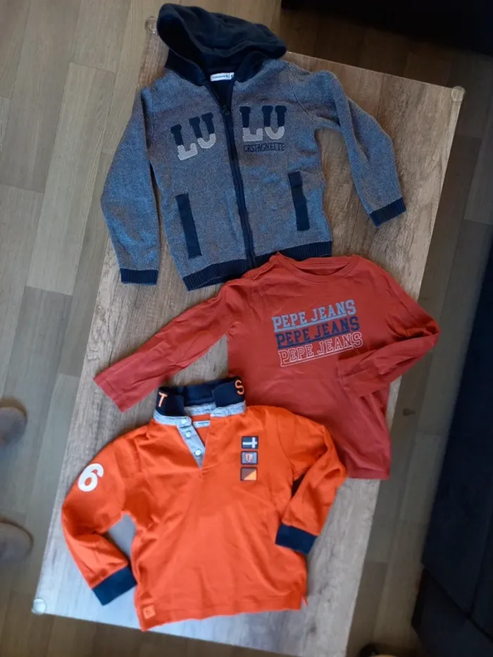 Lot vêtements garçon 4 ans - photo numéro 2