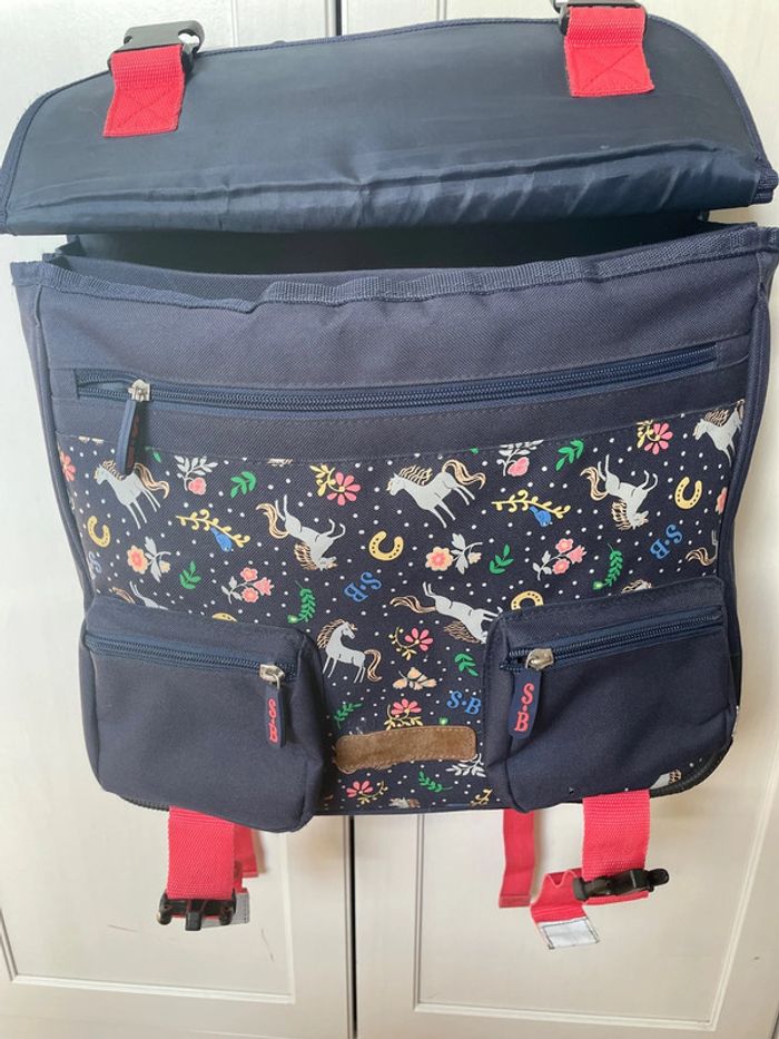 Cartable - photo numéro 3