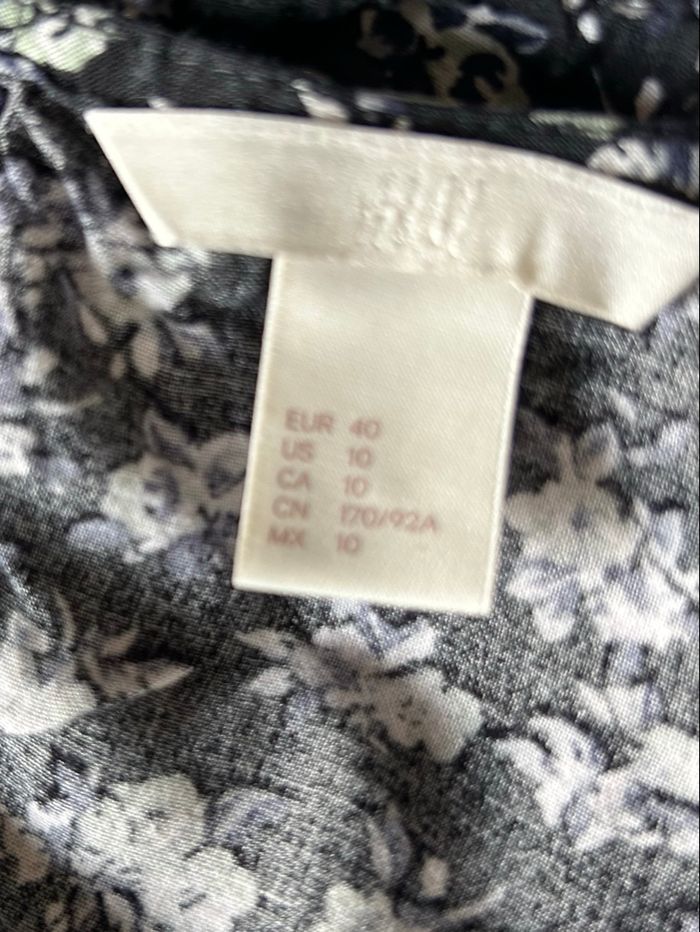 Robe noir fleuri vert d’eau et blanc 40 H&M - photo numéro 3