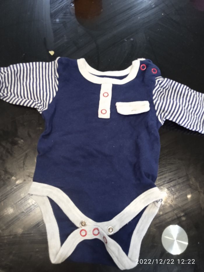 Lot de bodies - photo numéro 6