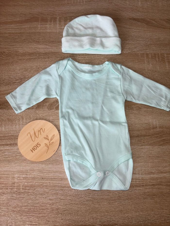 Ensemble 3 pièces 1 mois - photo numéro 4