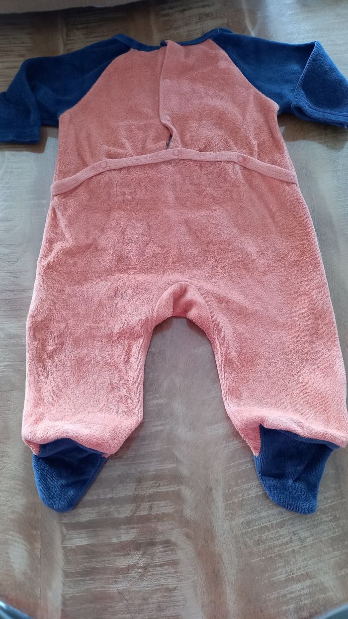 Pyjama 3 mois - photo numéro 4