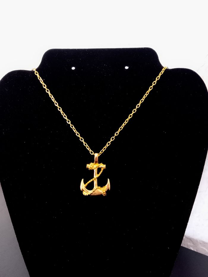 Chaîne + pendentif élégant