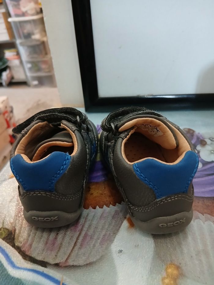 Chaussures Geox bébé pointure 18 - photo numéro 4