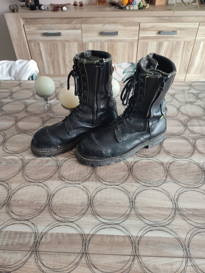 Rangers pompiers ou botte moto taille 43