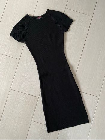 Jennyfer robe mi-longue en maille XS