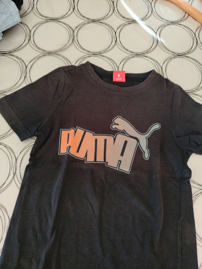 Tee shirt Puma 6 ans comme neuf - photo numéro 2