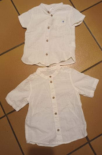Lot de 2 chemises blanches 9 mois  manche courte